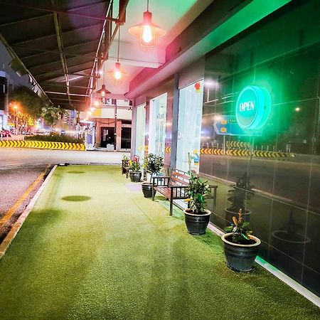 Lovita Hotel Kuantan Kültér fotó