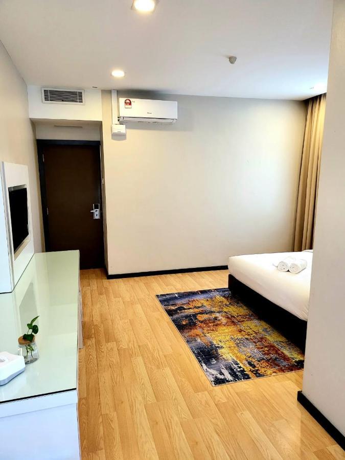 Lovita Hotel Kuantan Kültér fotó