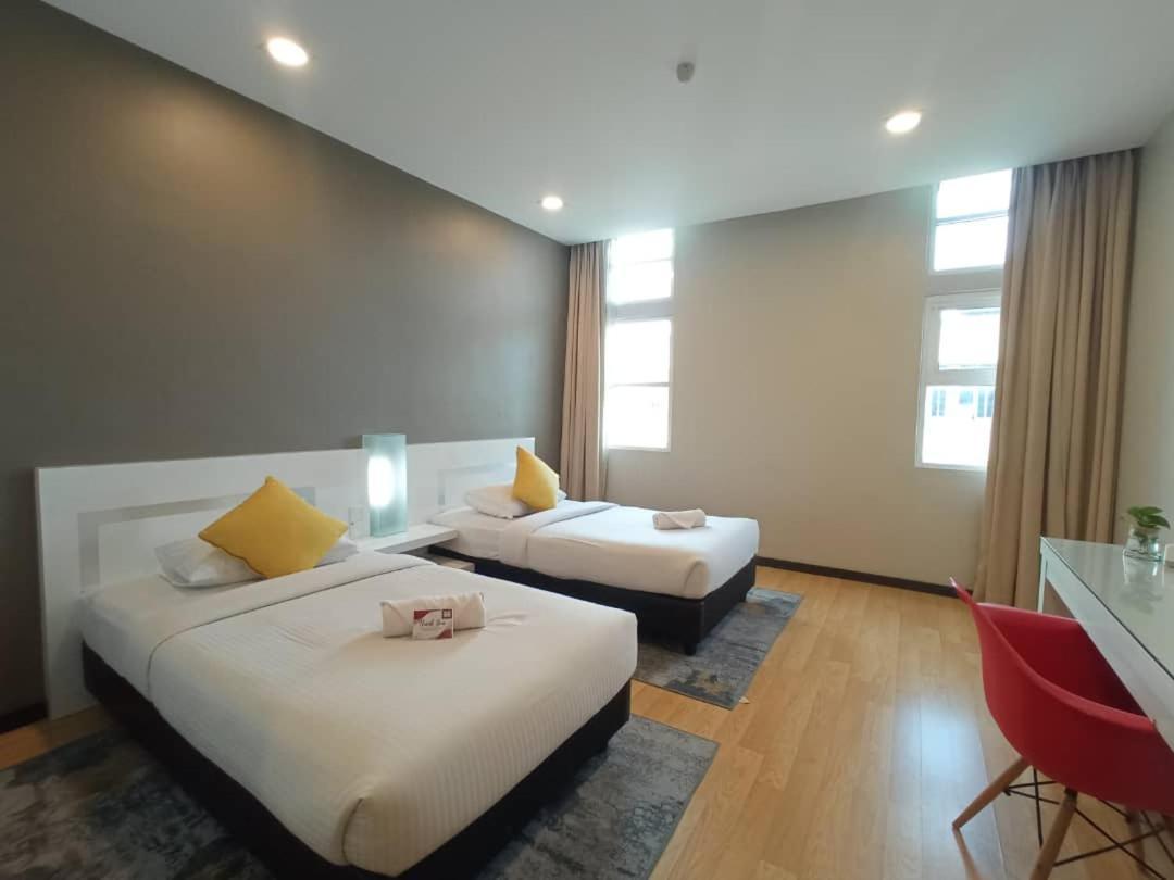 Lovita Hotel Kuantan Kültér fotó