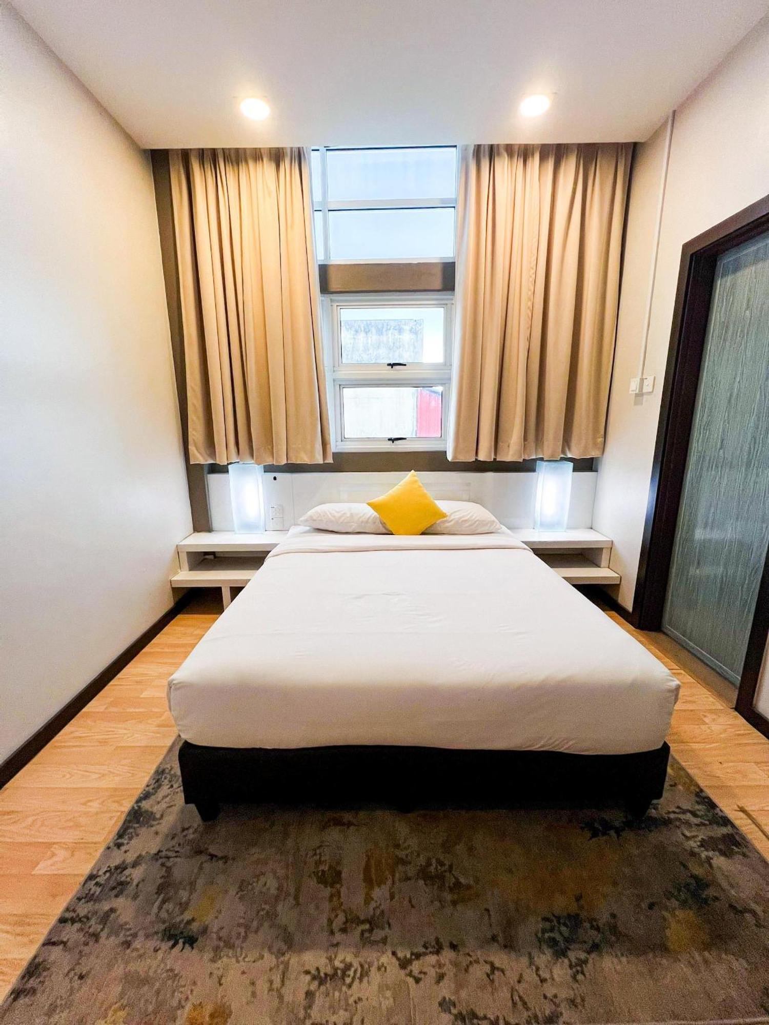 Lovita Hotel Kuantan Kültér fotó