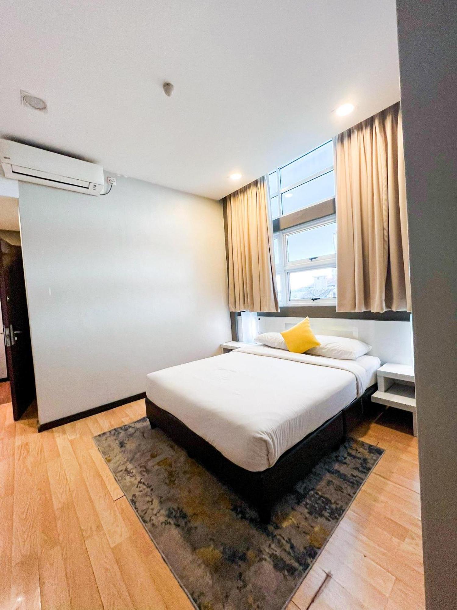 Lovita Hotel Kuantan Kültér fotó