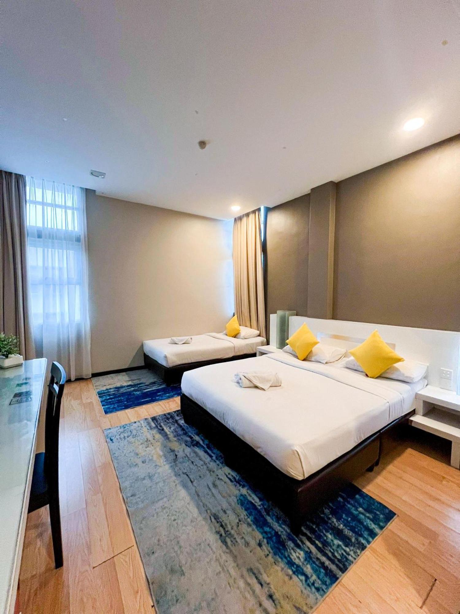 Lovita Hotel Kuantan Kültér fotó