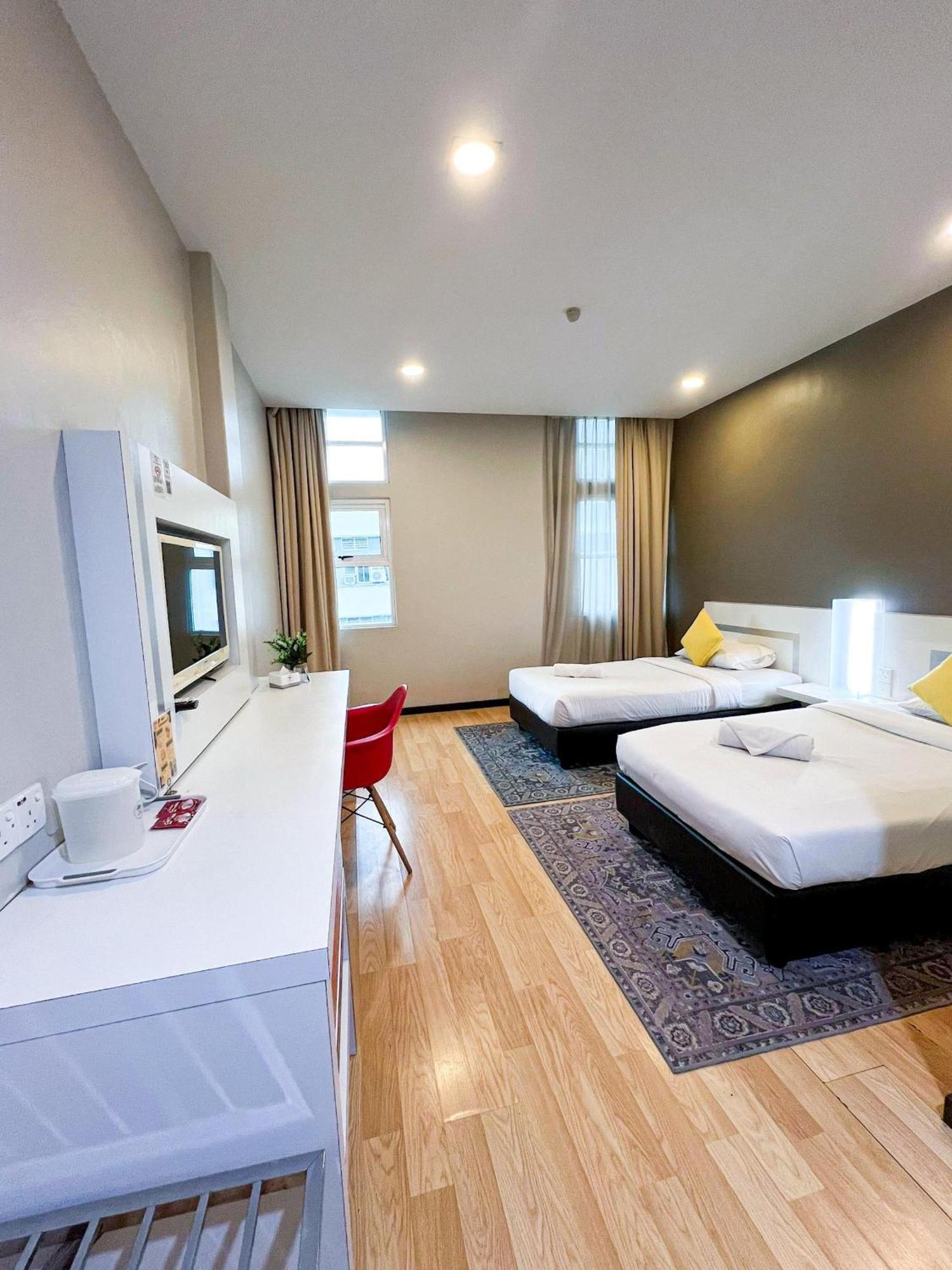 Lovita Hotel Kuantan Kültér fotó
