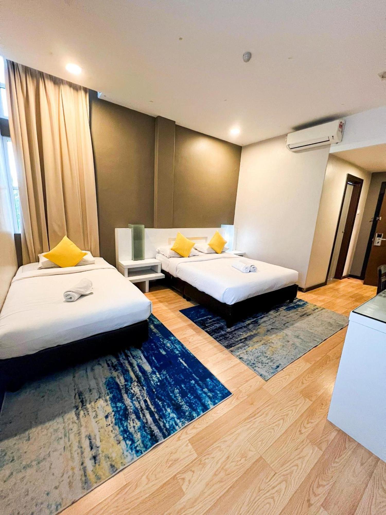 Lovita Hotel Kuantan Kültér fotó