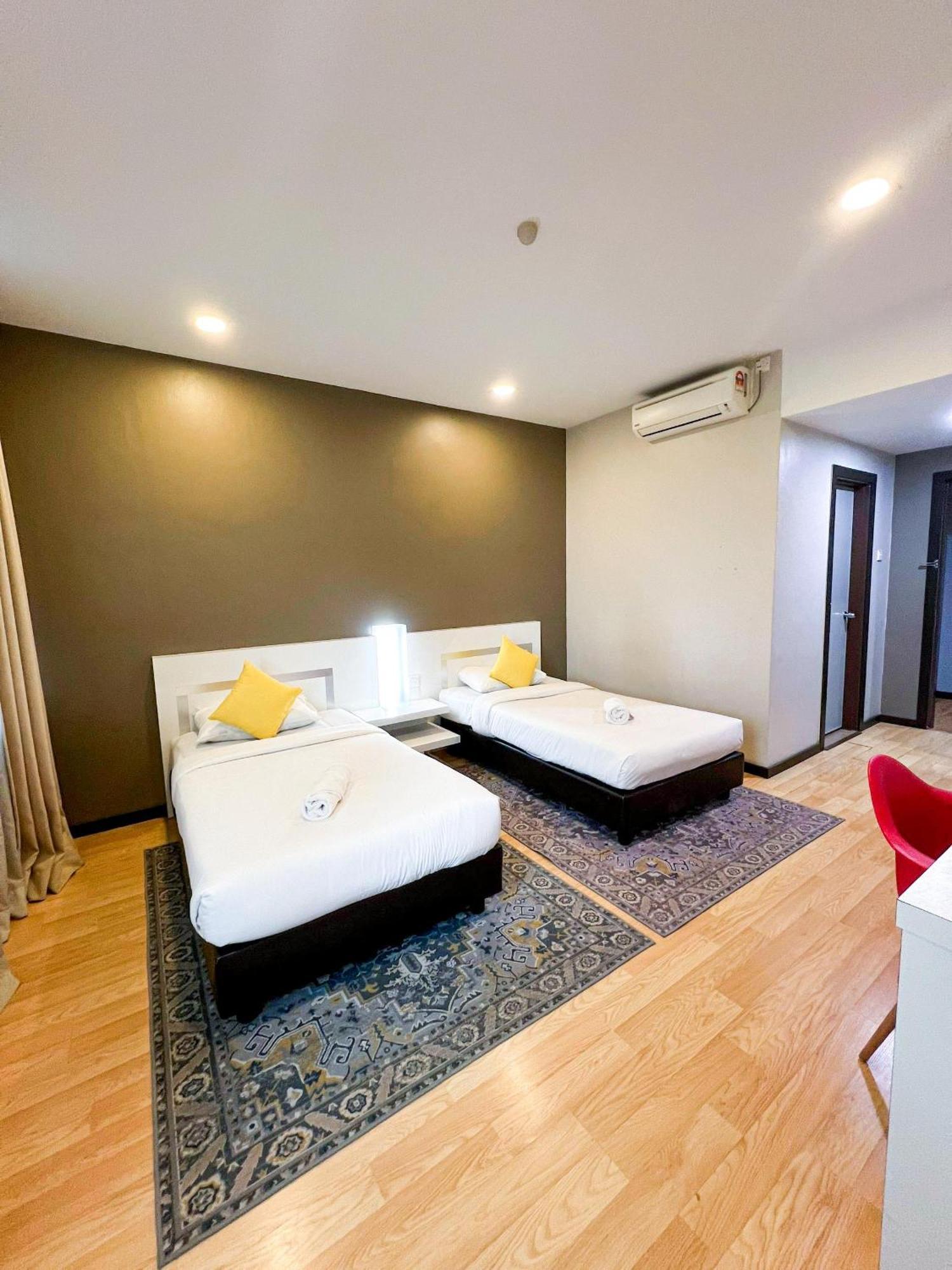 Lovita Hotel Kuantan Kültér fotó