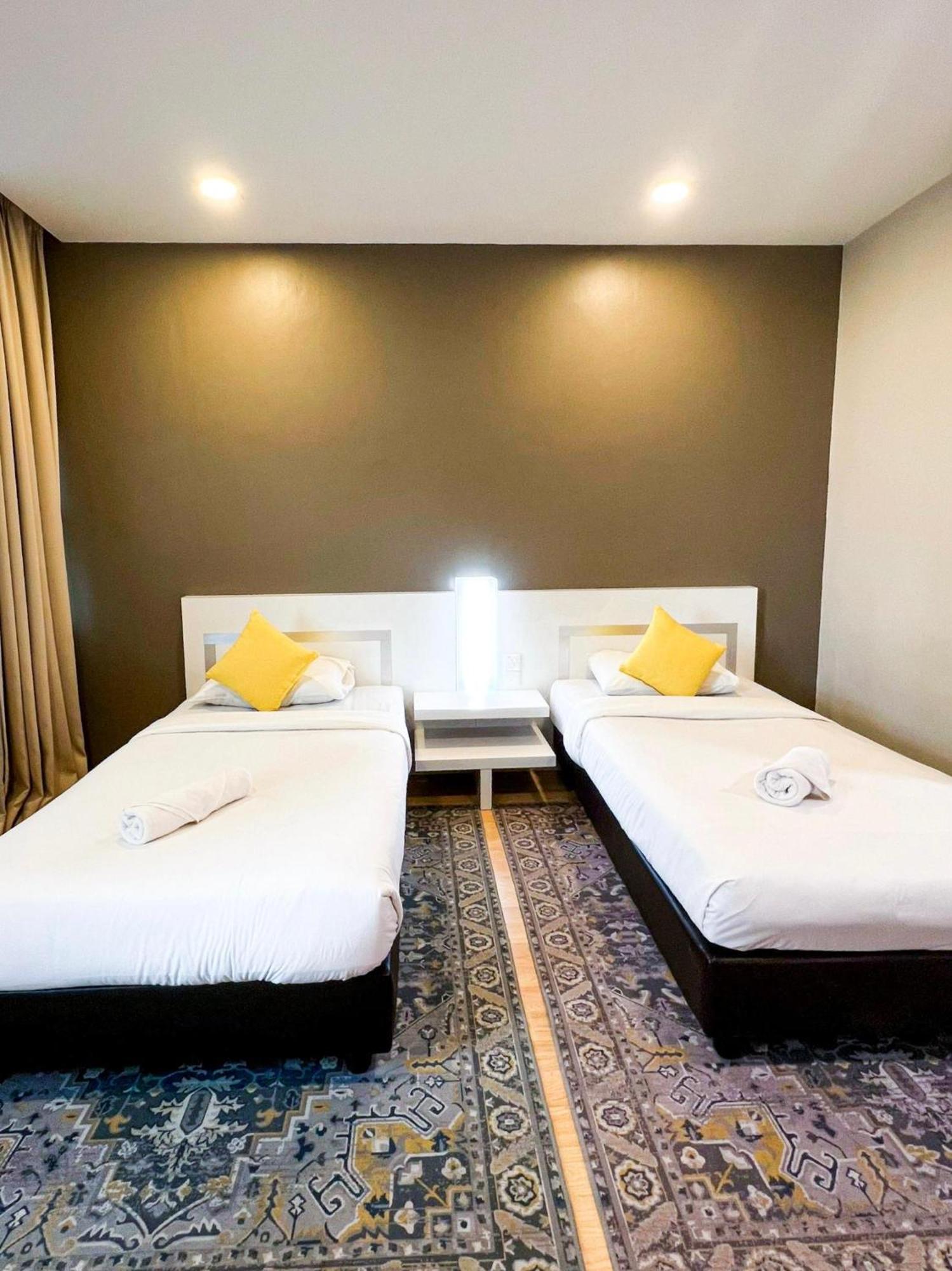Lovita Hotel Kuantan Kültér fotó